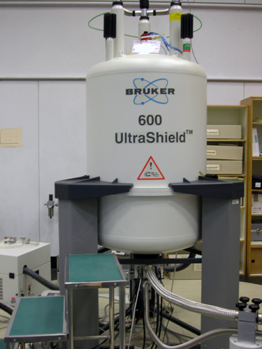 BRUKER 600 MHz NMR Magnet
