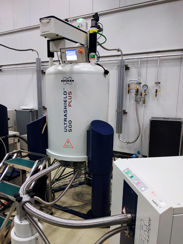 BRUKER 500 MHz NMR Magnet